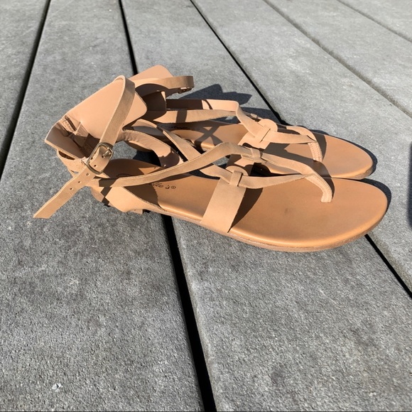 Sandals - Picture 2 of 3